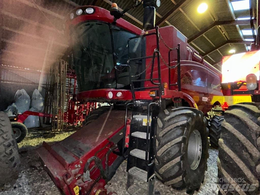 Case IH 9120 Combine de secerat