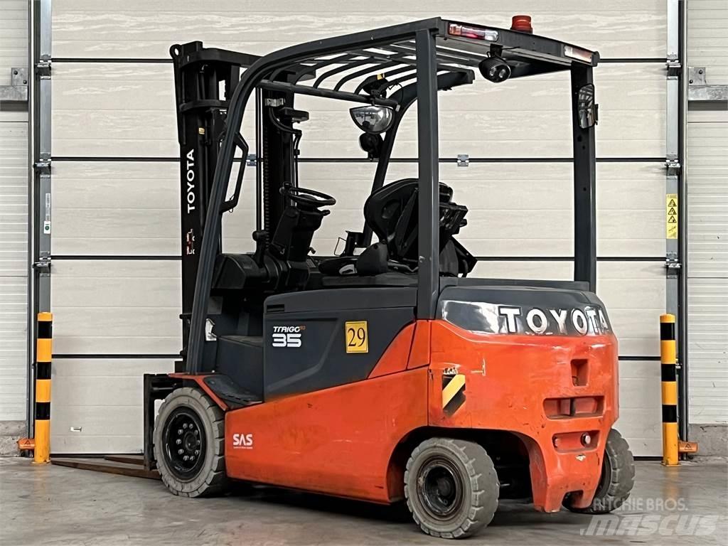 Toyota 8FBMT35 Stivuitor electric