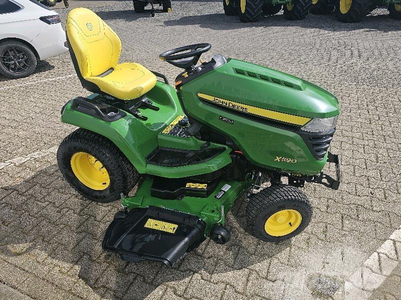 John Deere X590 Cositoare de iarba