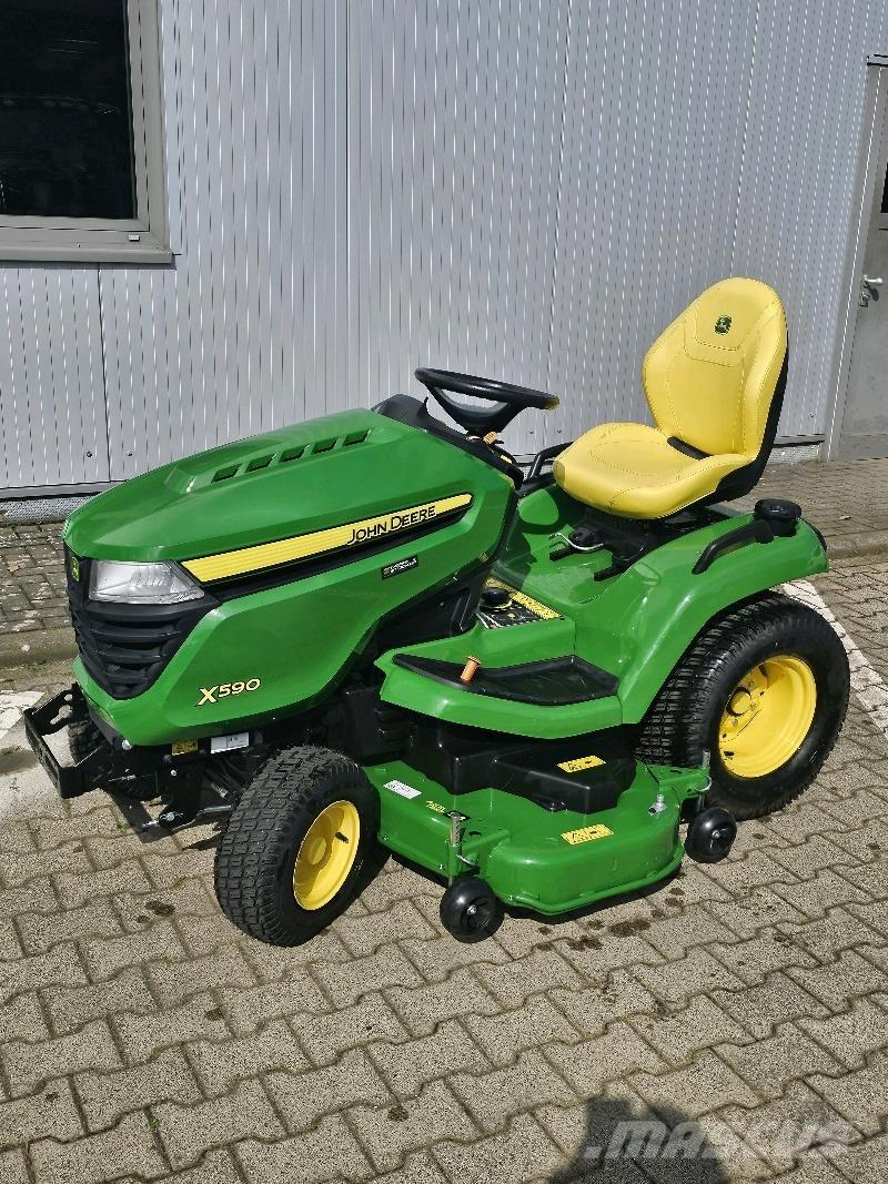 John Deere X590 Cositoare de iarba