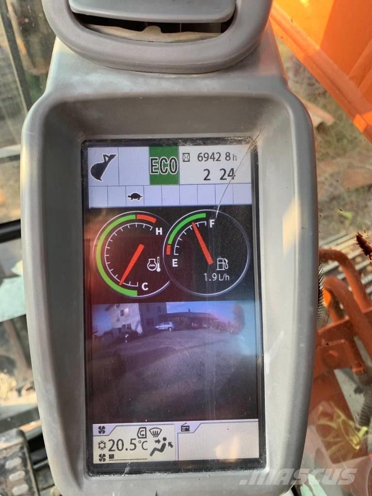 Hitachi ZX 135 US-5B Excavatoare pe șenile

