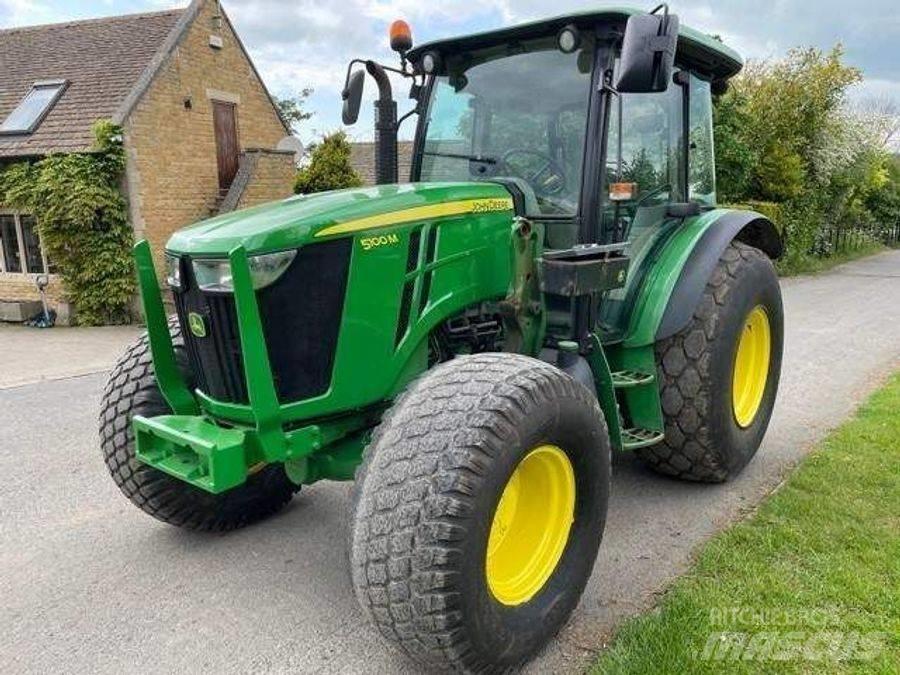 John Deere 5100 M Tractoare