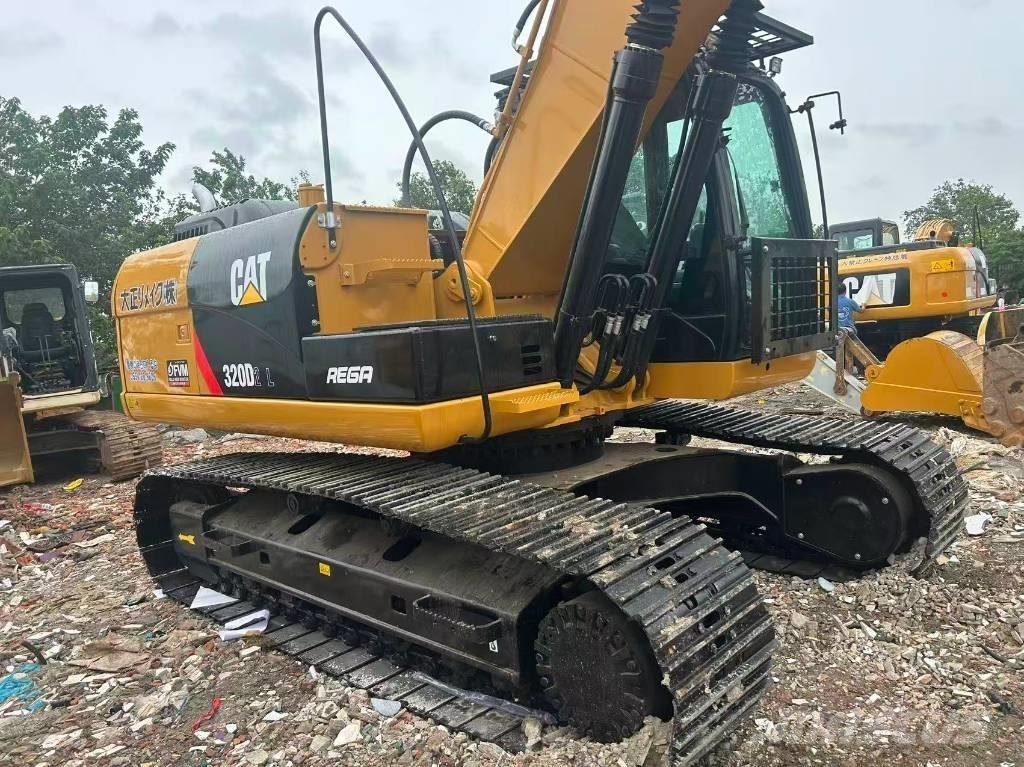 CAT 320D2L Excavatoare pe șenile
