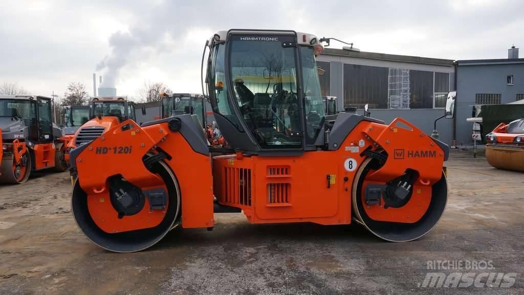 Hamm HD+120iVV Cilindri compactori dubli