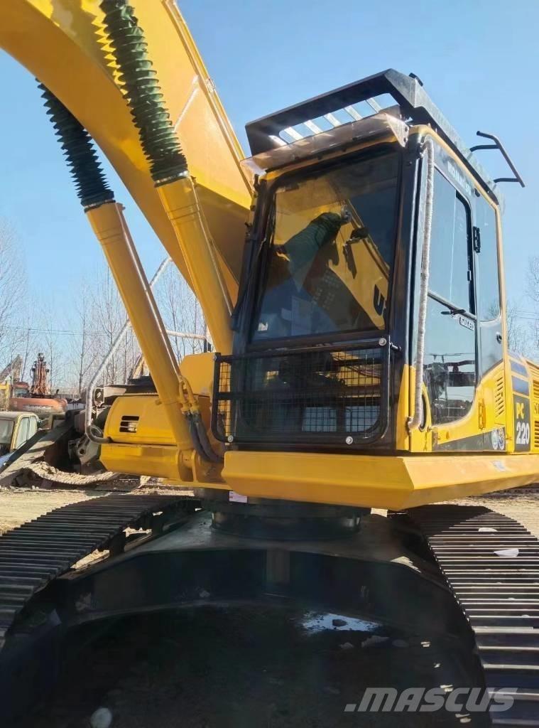 Komatsu 220-8 Excavatoare pe șenile
