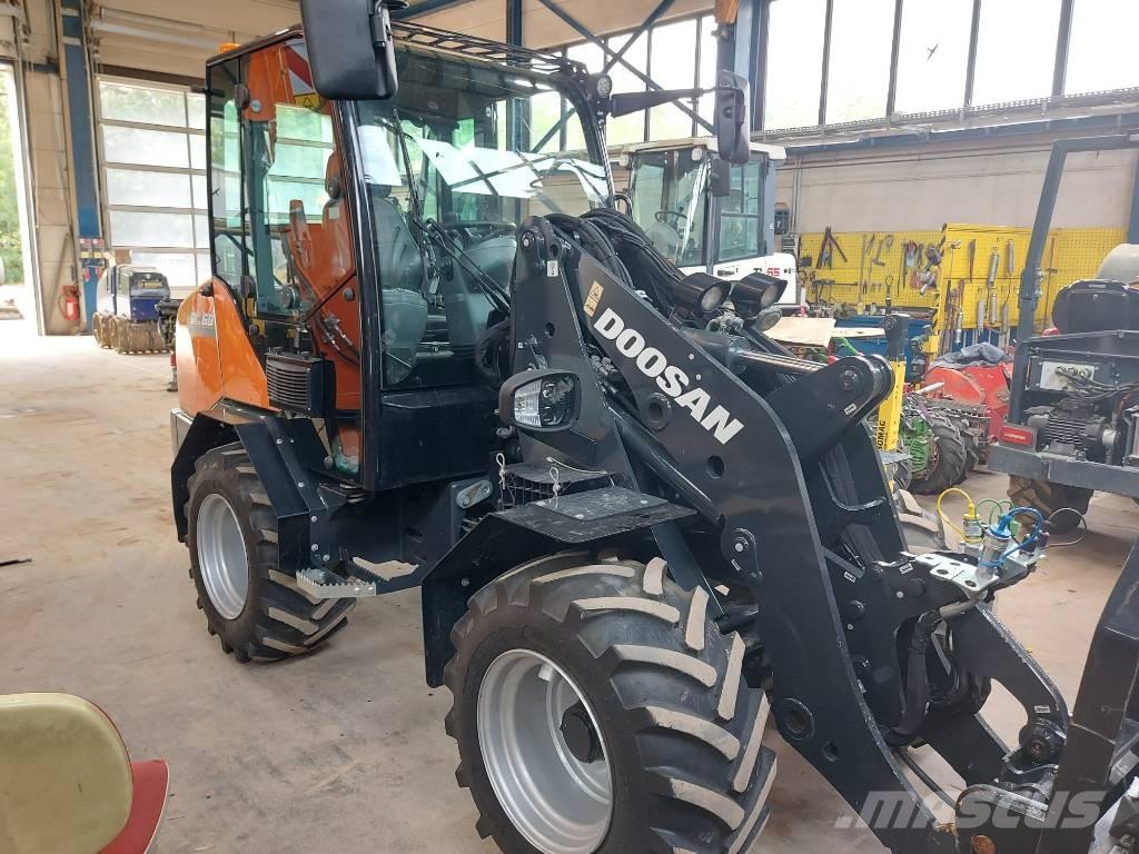 Develon DL 60-7 Incarcator pe pneuri