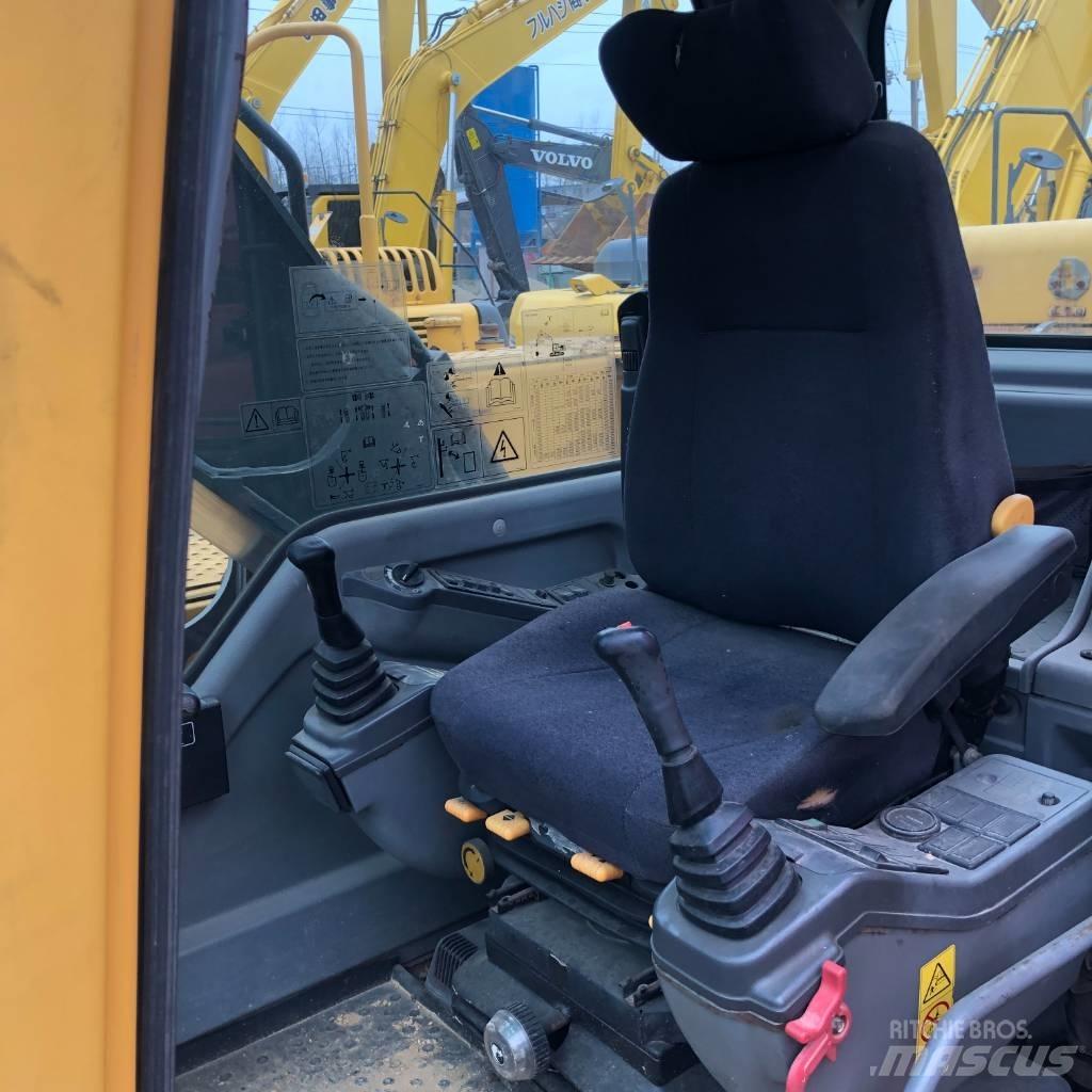 Volvo EC210B Excavatoare pe șenile
