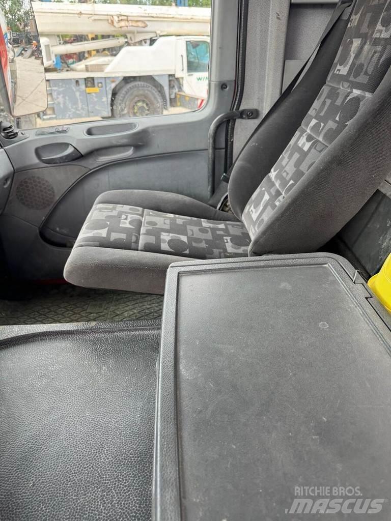 MAN TGS 32 - 440 Camion cu incarcator