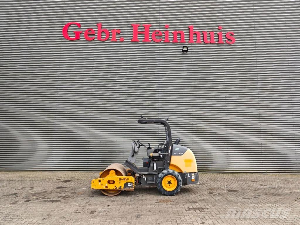 Volvo SD 25 Cilindri compactori cu roti