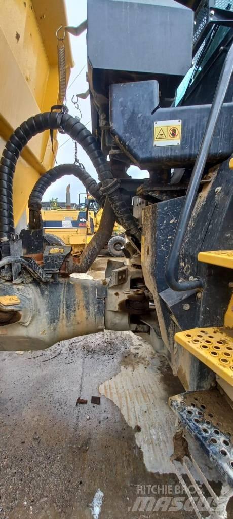 Komatsu HM300-5 Transportoare articulate