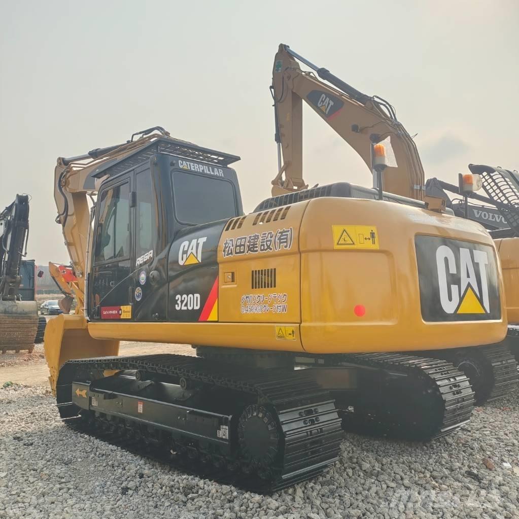 CAT 320D Excavatoare pe șenile
