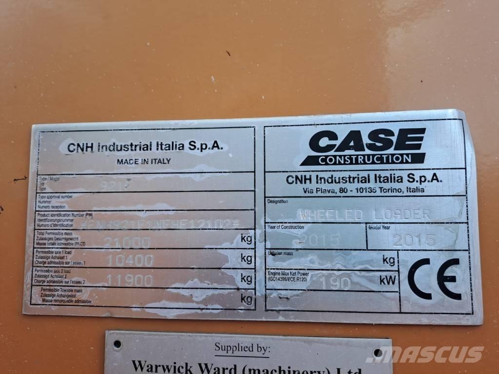 CASE 921FXR Incarcator pe pneuri