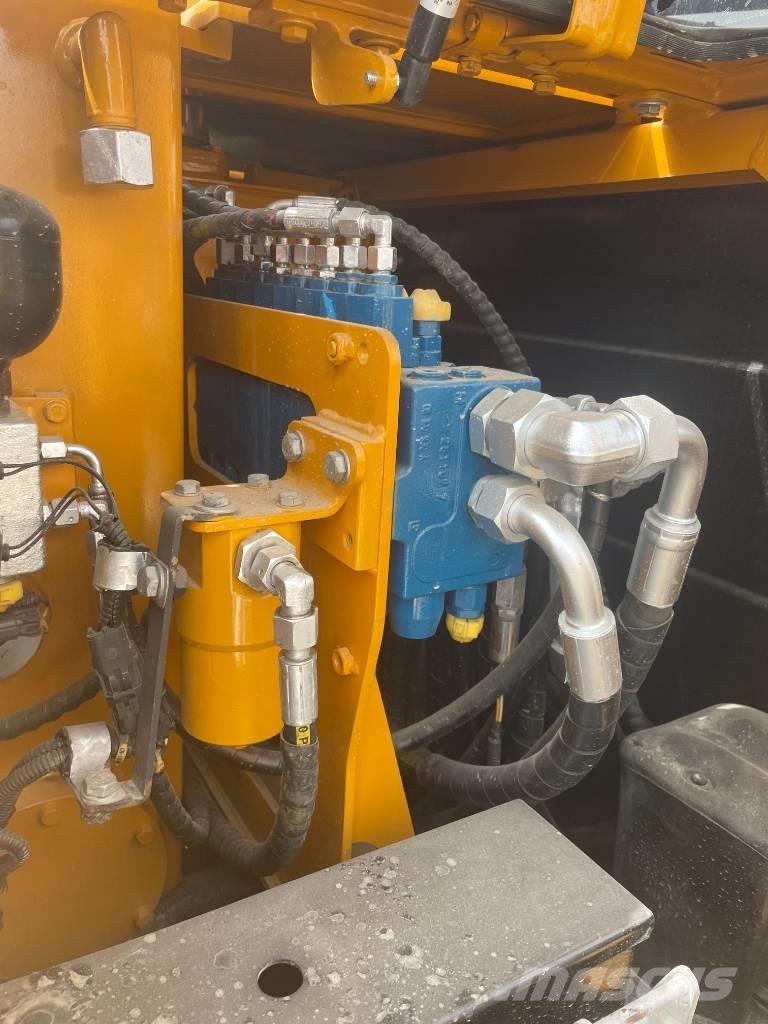 Komatsu PC 240 LC Excavatoare pe șenile
