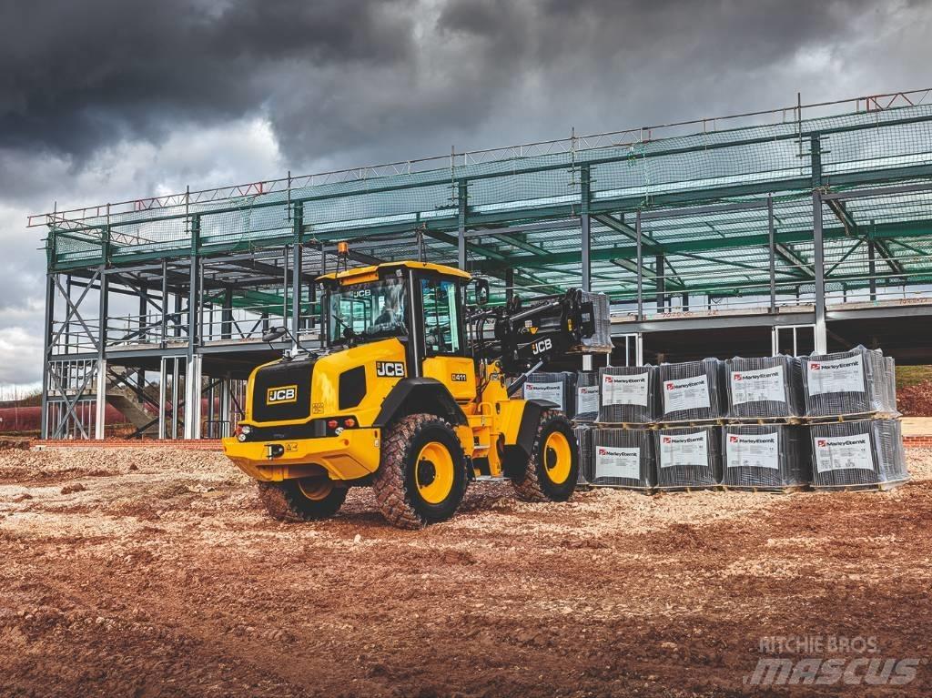 JCB 411 Incarcator pe pneuri