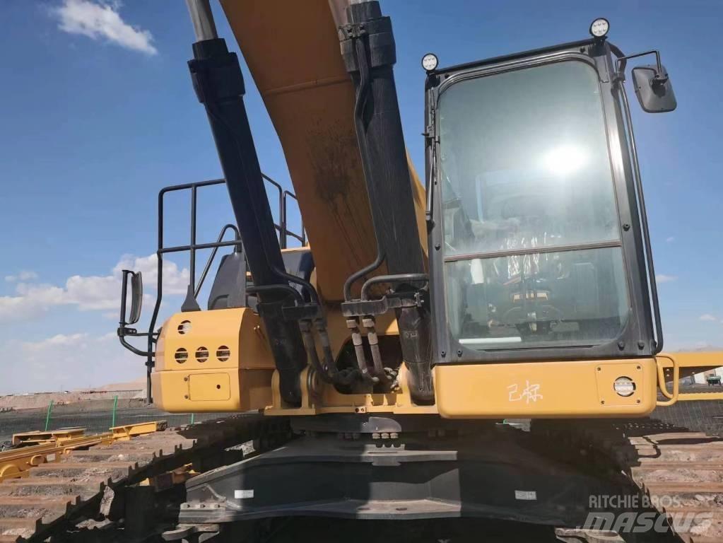 CAT 2020 CAT 374 Excavatoare cu roti
