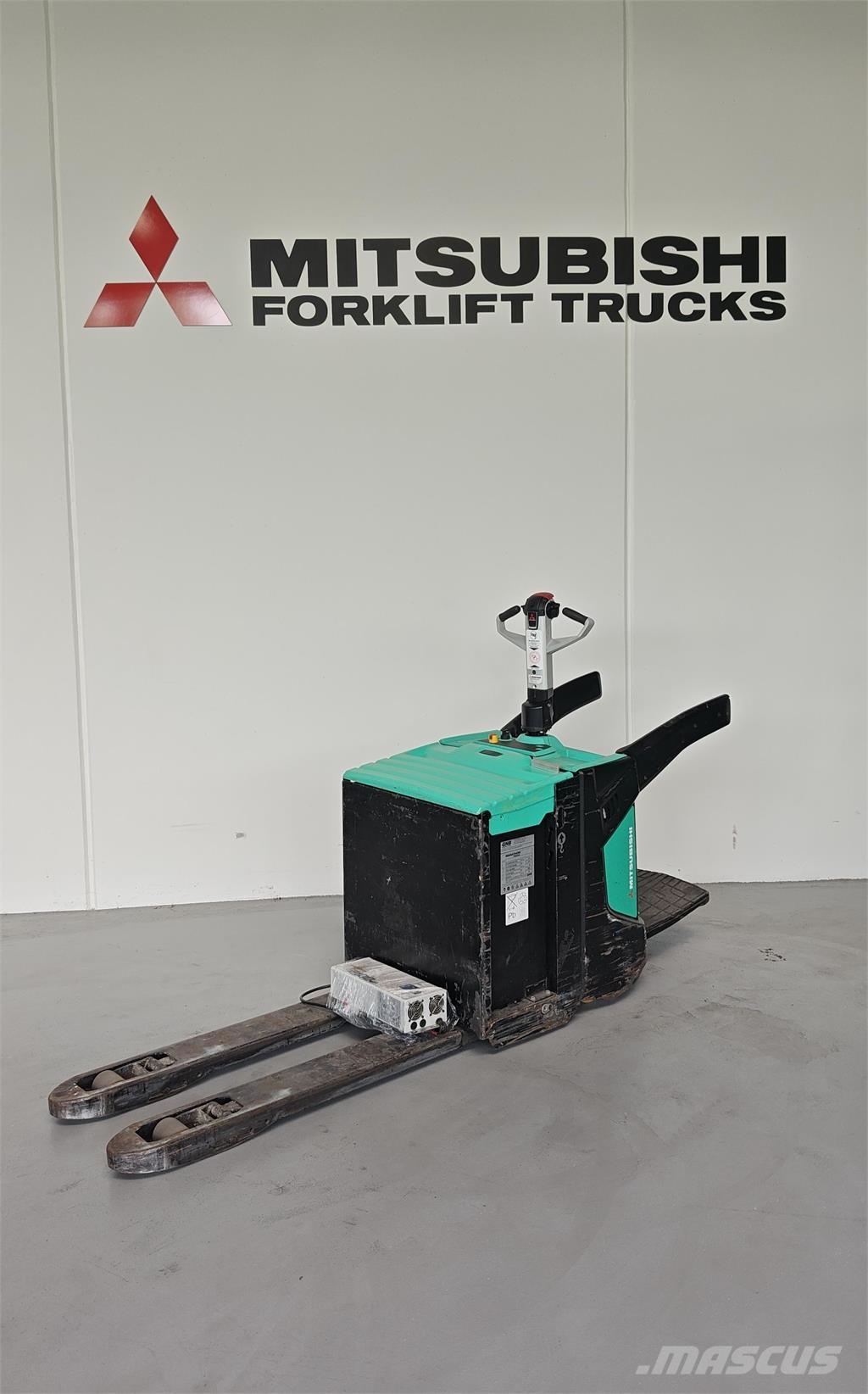 Mitsubishi PBV20N2 Camioane cu platforma