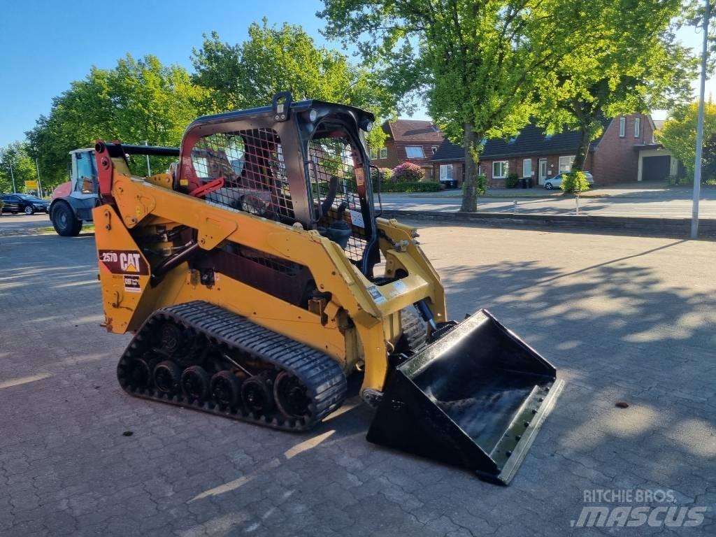 CAT 257 D Mini incarcator