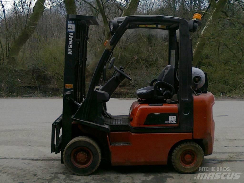 Nissan PD01A18PQ Stivuitor GPL