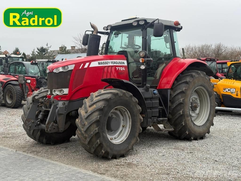 Massey Ferguson 7724 Tractoare