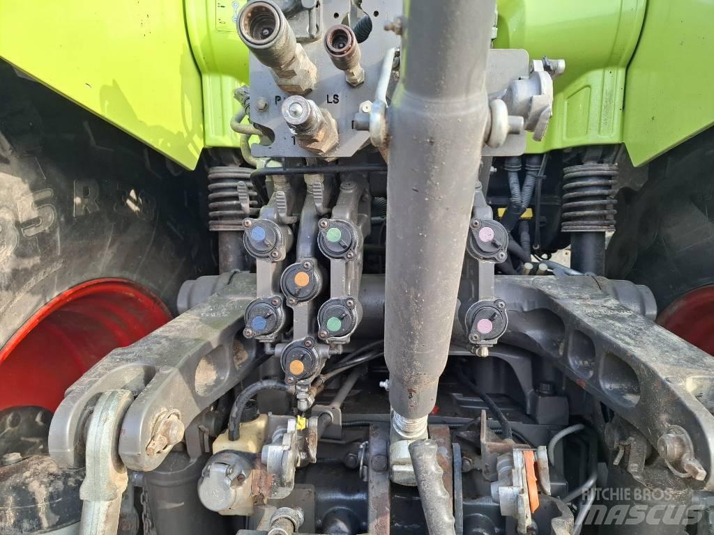 CLAAS Axion 810 Tractoare