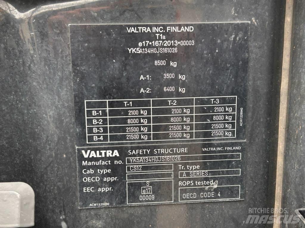 Valtra A 134 Tractoare