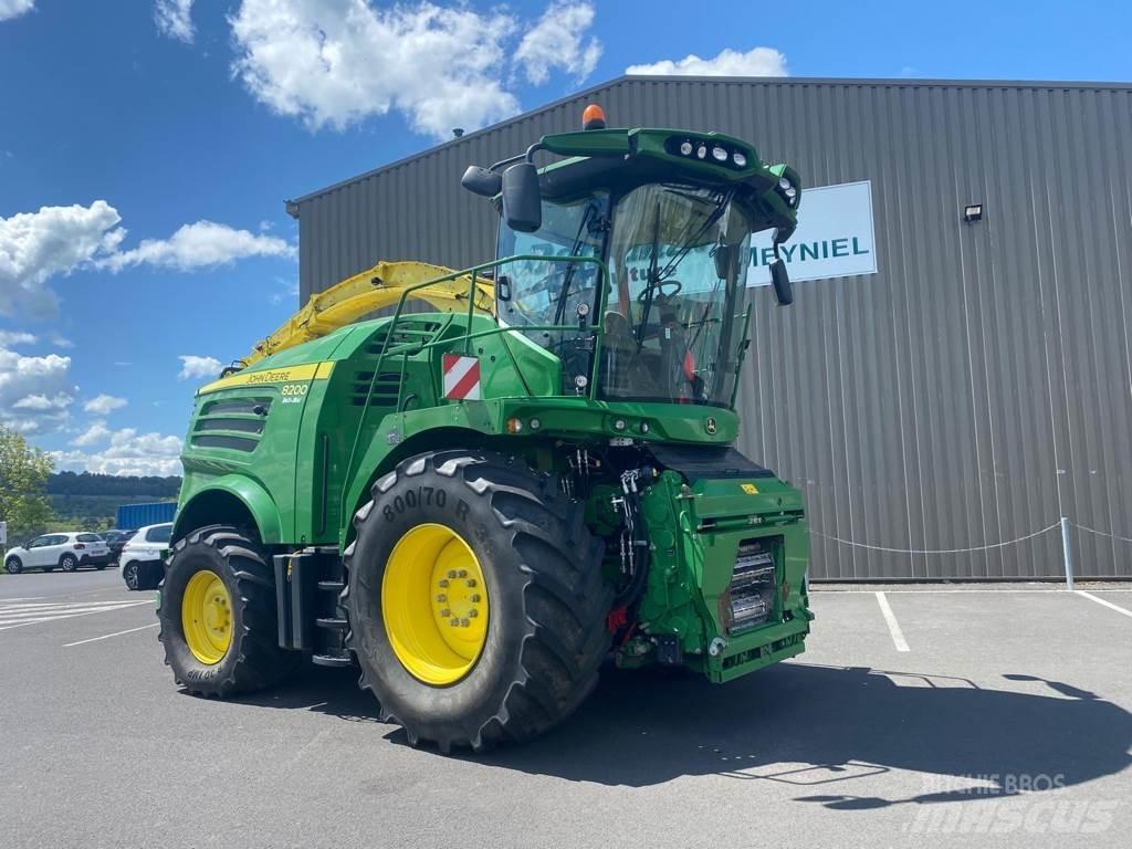 John Deere 8200 Culegatoare de nutret