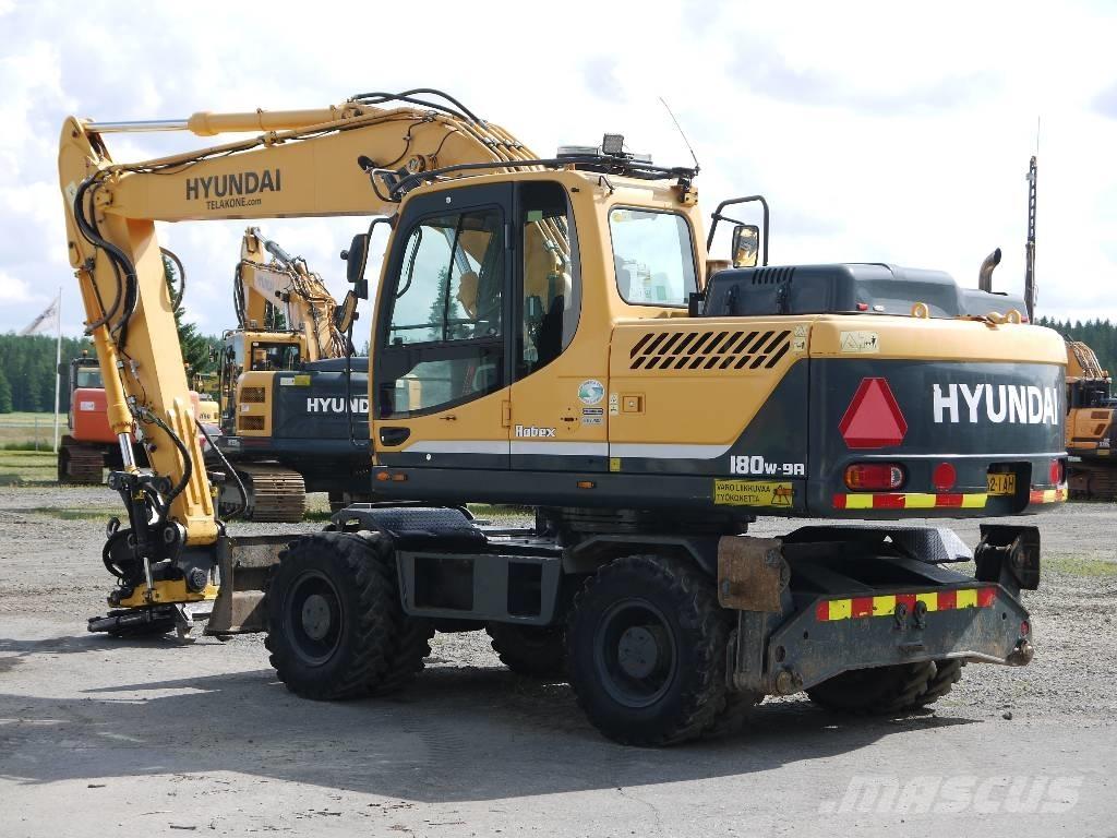 Hyundai R 180 W-9A Excavatoare cu roti