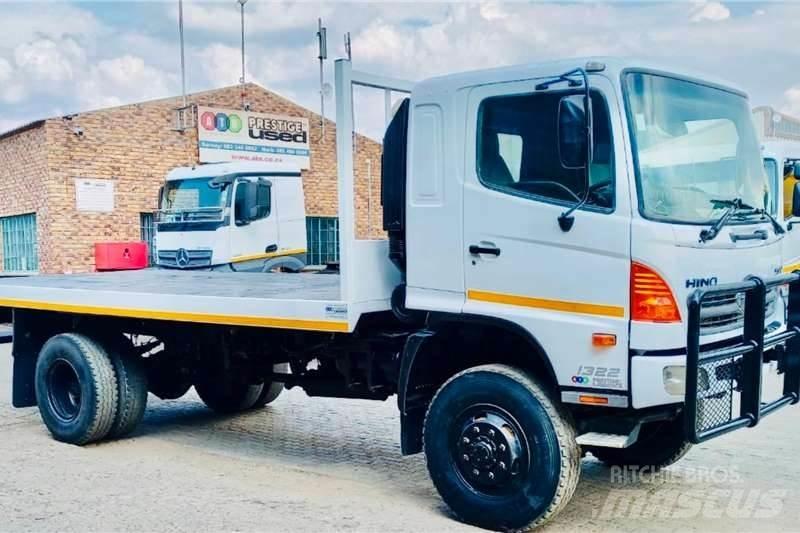 Hino 500 1322 4x4 Altele