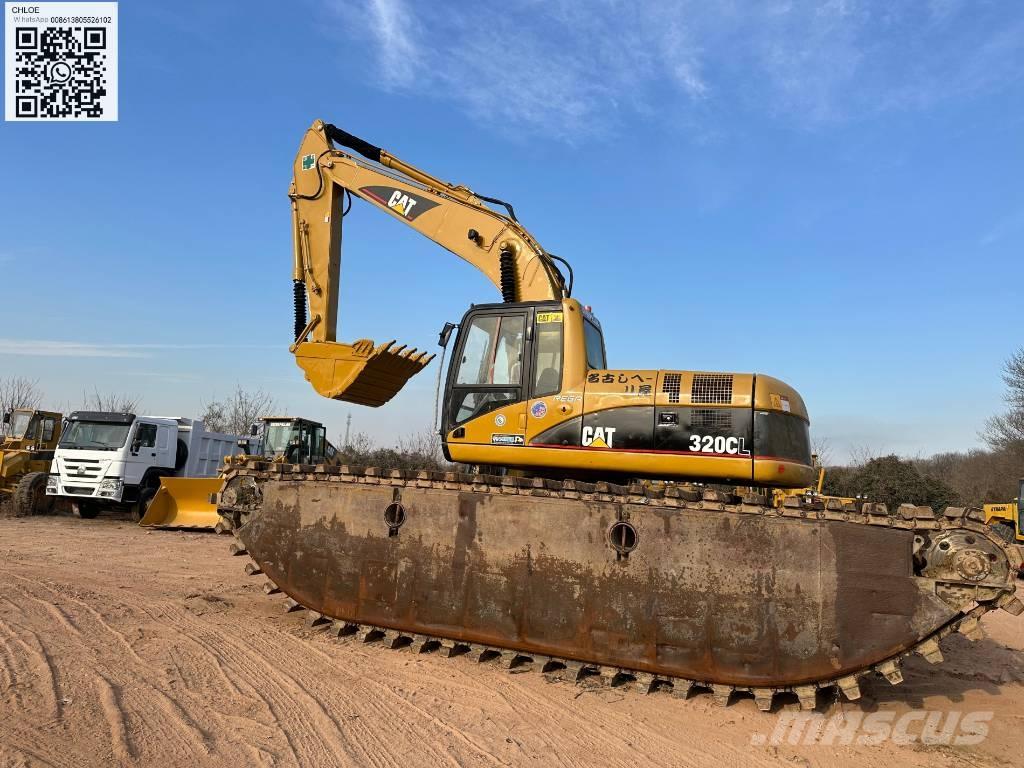 CAT 320CL Excavator amfibiu