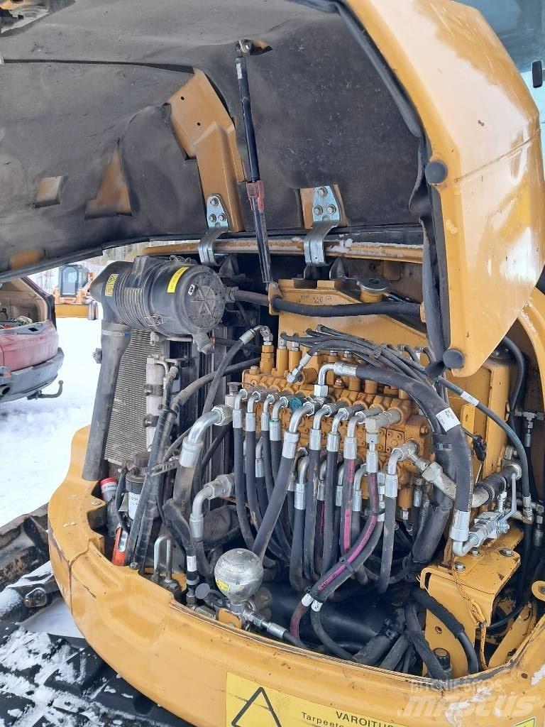 CAT 305 Mini excavatoare < 7t