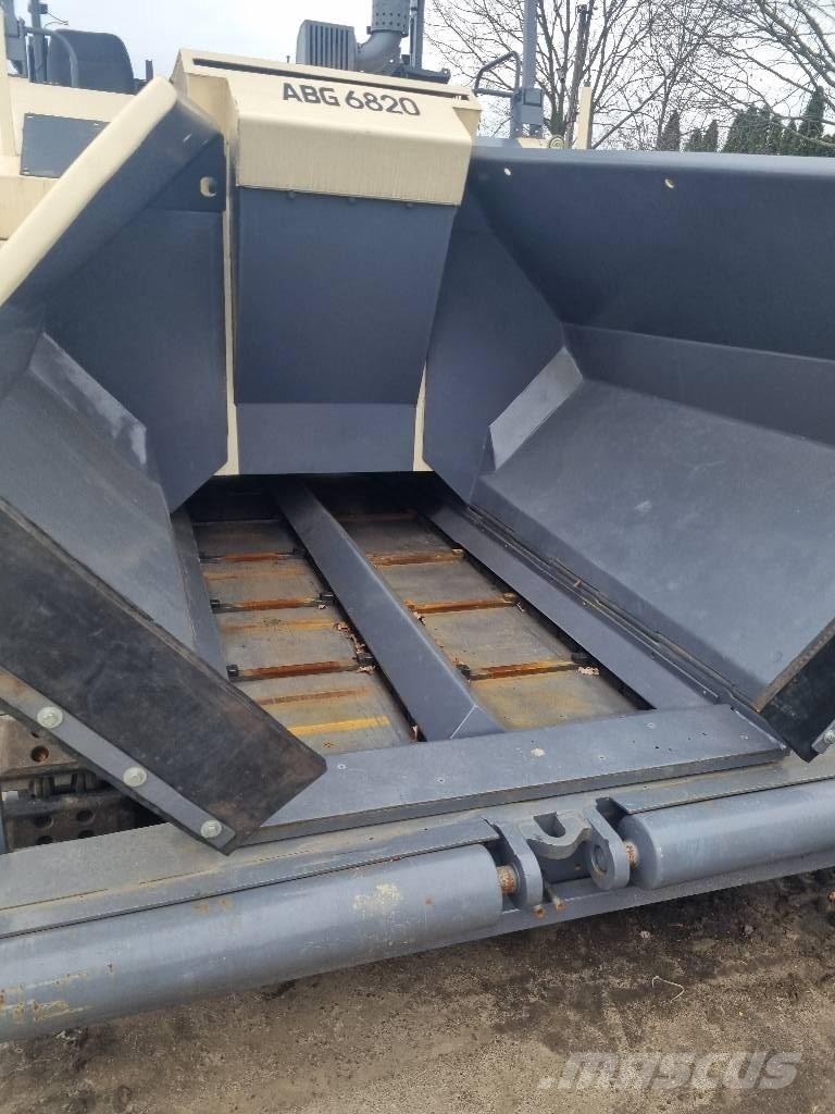 Volvo Titan 6820 Pavatoare asfalt