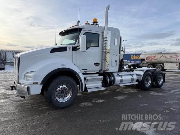 Kenworth T880 Autotractoare