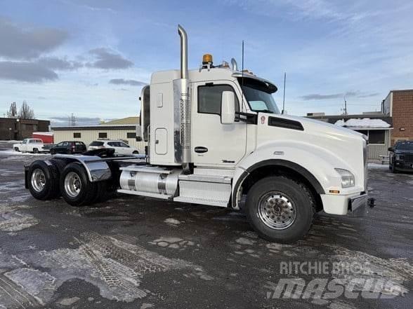 Kenworth T880 Autotractoare