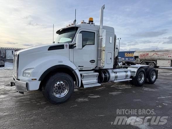 Kenworth T880 Autotractoare
