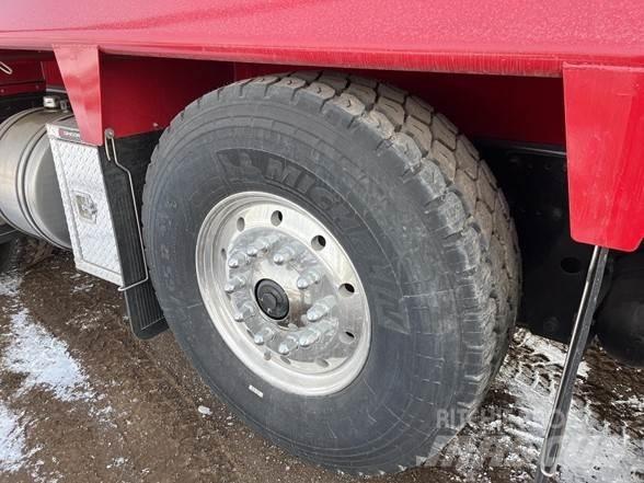 Kenworth T880 Autobasculanta