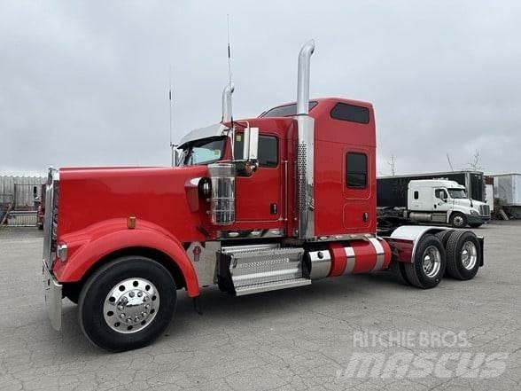 Kenworth W900L Autotractoare