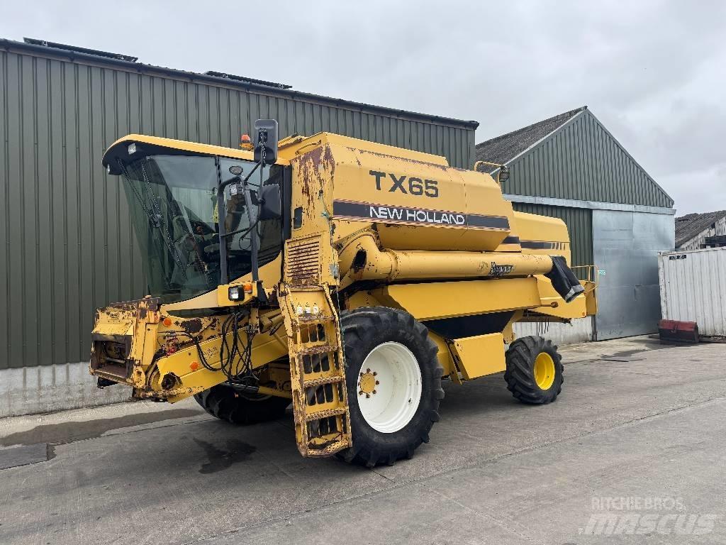 New Holland TX 65 Combine de secerat