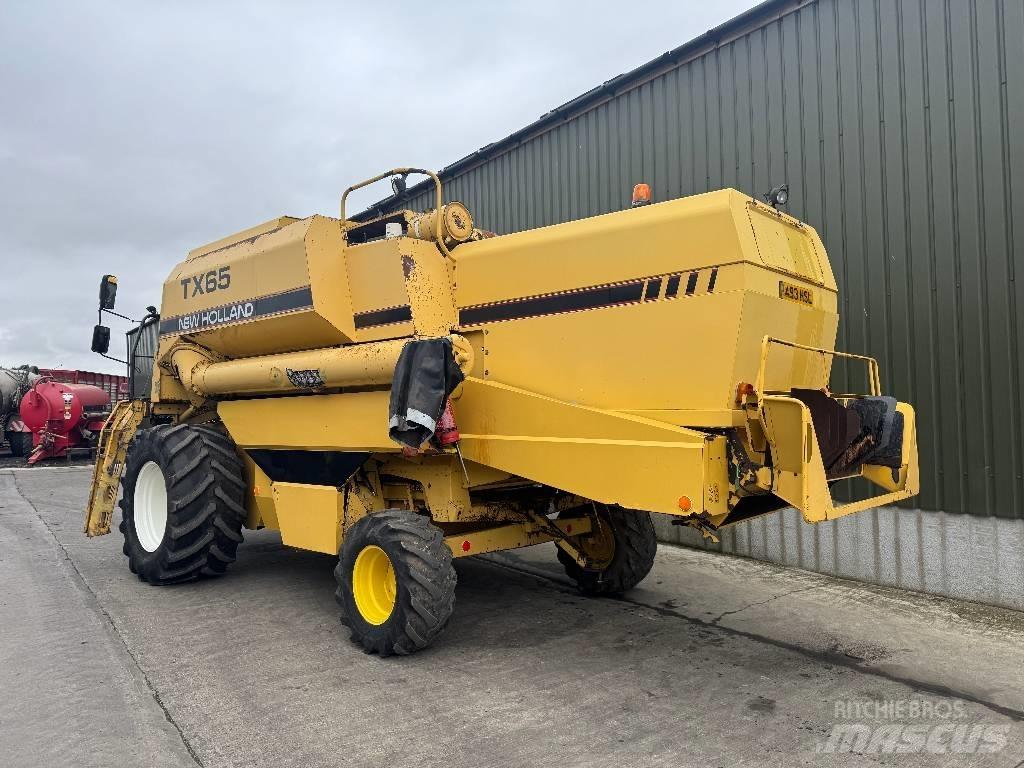 New Holland TX 65 Combine de secerat