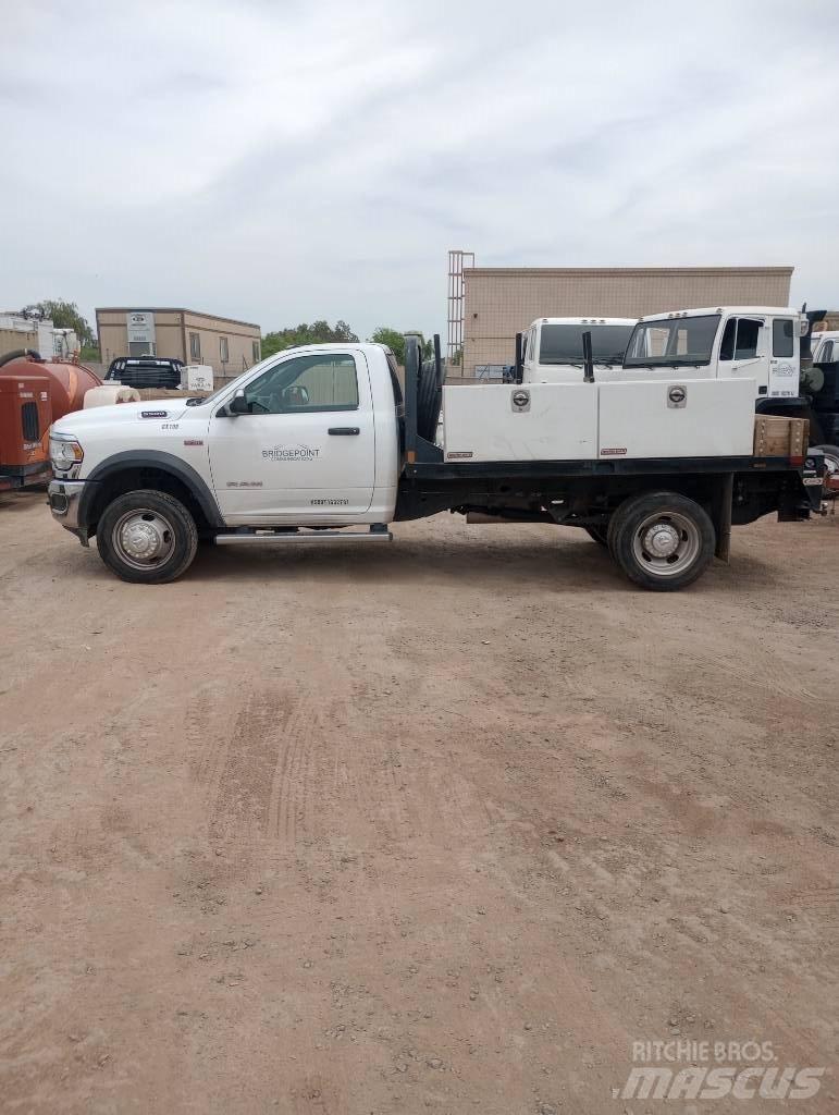RAM 5500 Camioane platforma/prelata