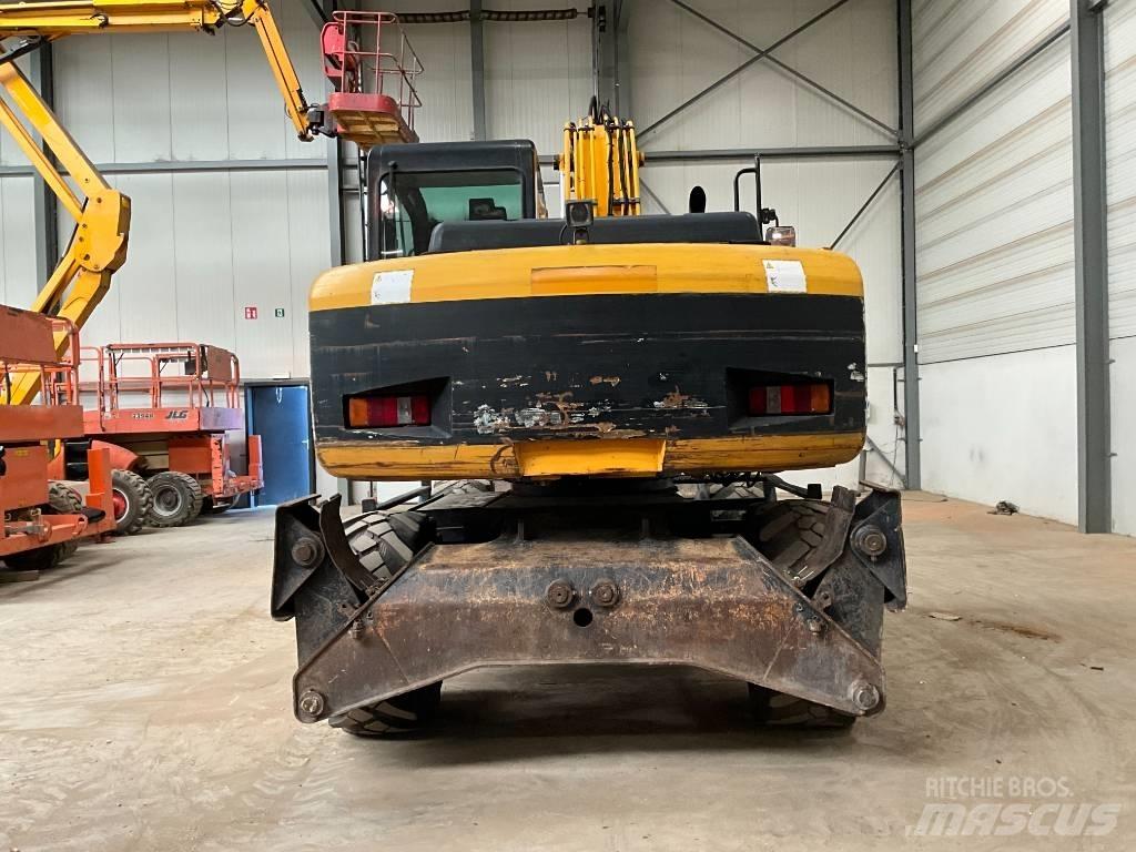 JCB JS 145 W Excavatoare cu roti