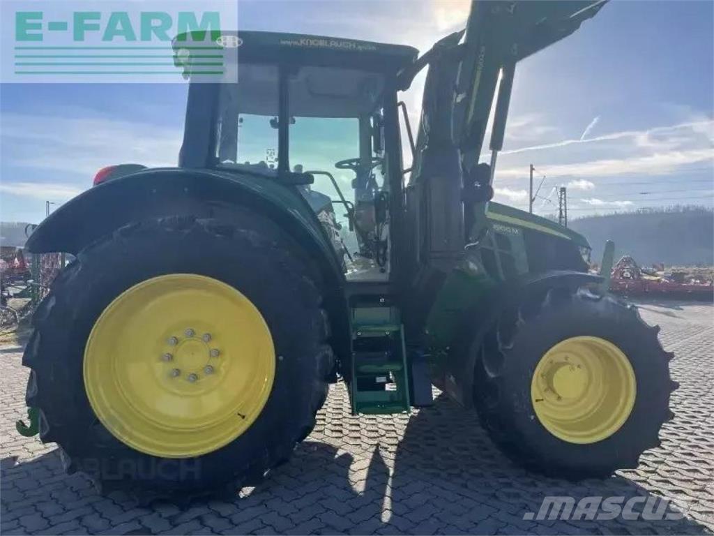 John Deere 6100m Tractoare