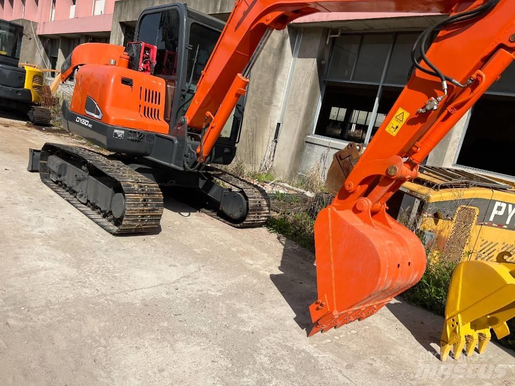 Doosan DX60 Mini excavatoare < 7t