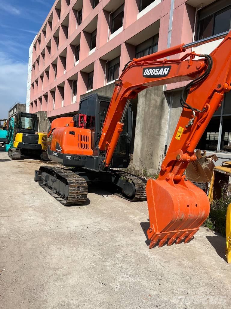 Doosan DX60 Mini excavatoare < 7t