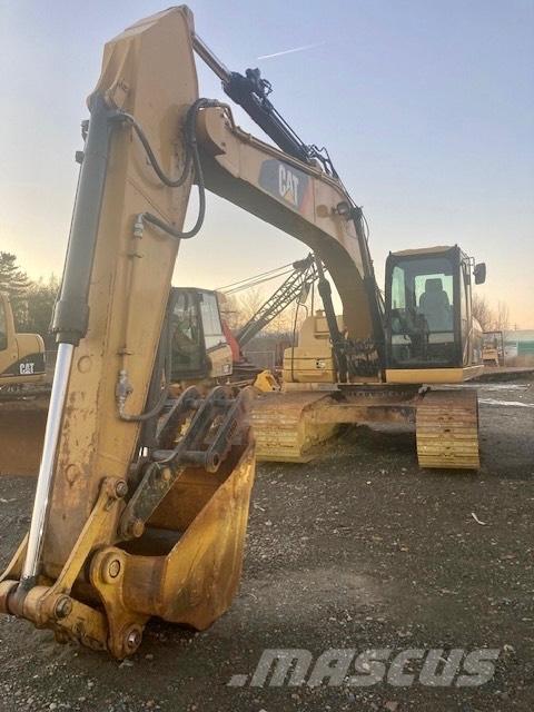 CAT 320 D Excavatoare pe șenile
