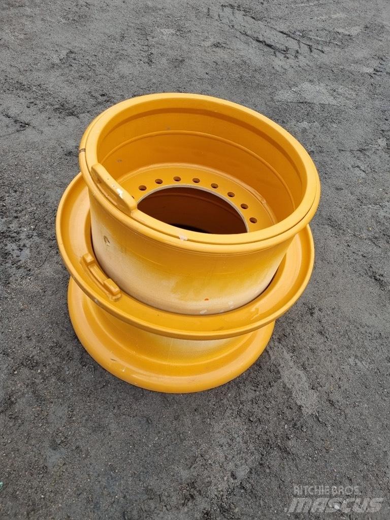 CASE 921 E rims Anvelope, roti si jante