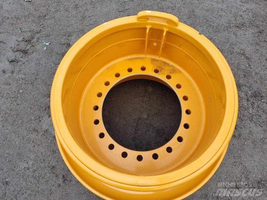 CASE 921 E rims Anvelope, roti si jante