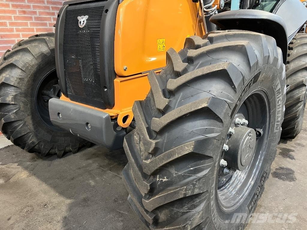 CASE 695 SV Buldoexcavatoare