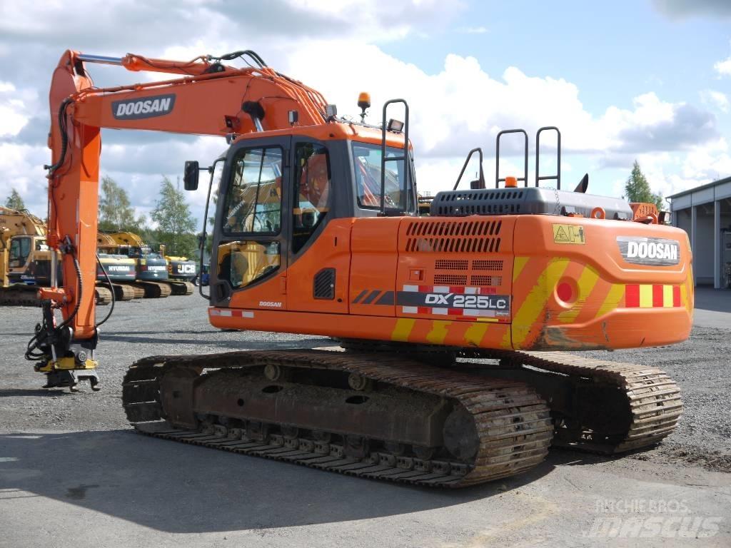 Doosan DX 225 LC-3 Excavatoare pe șenile
