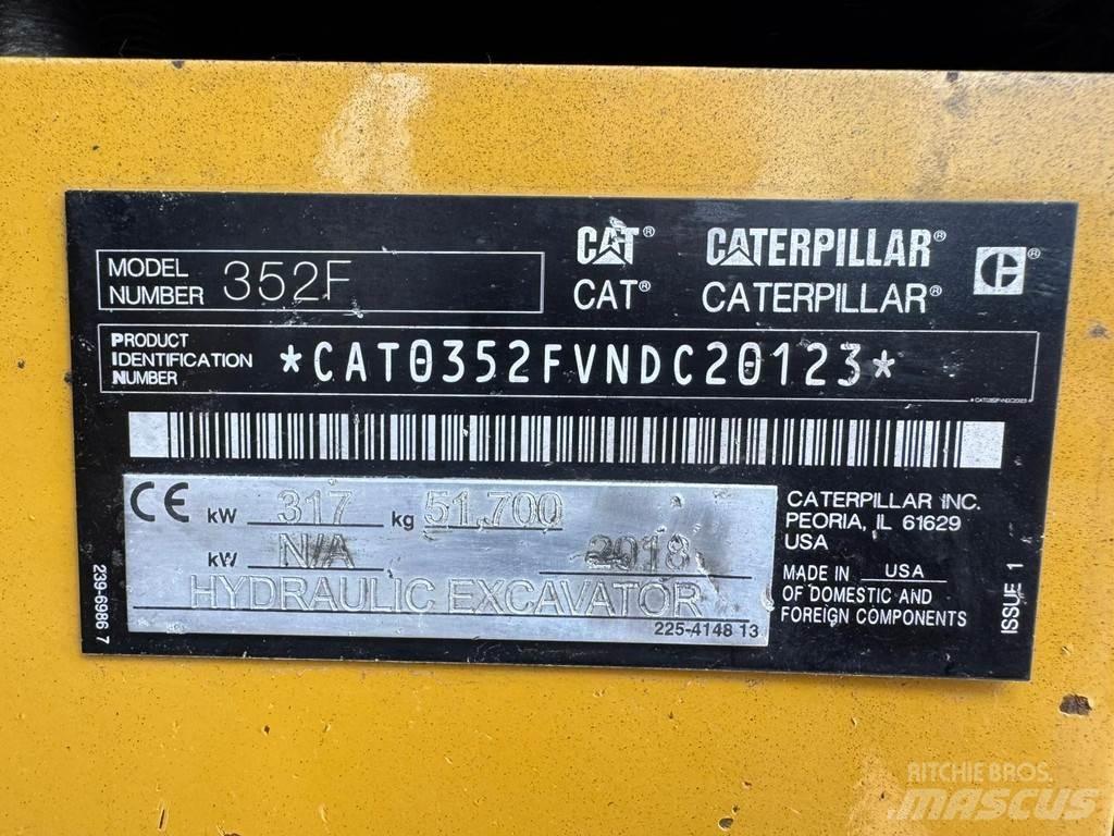 CAT 352F Excavatoare speciale