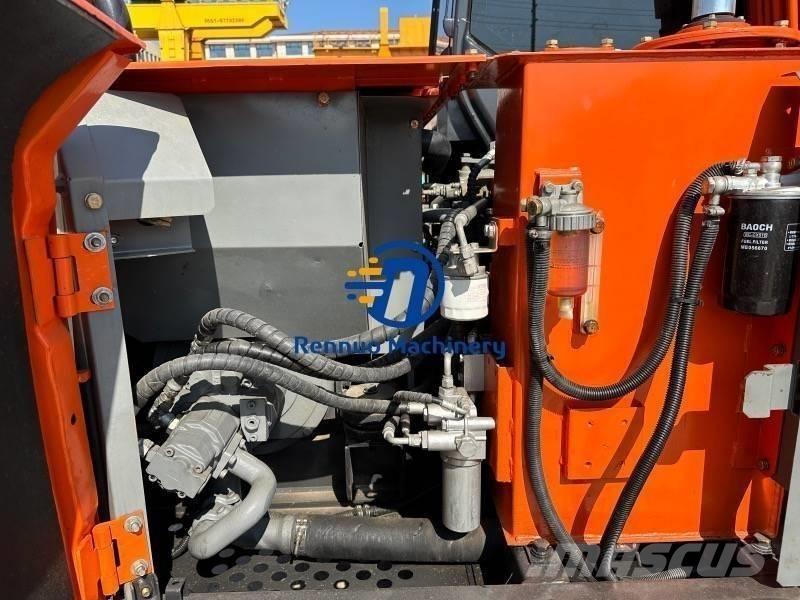 Hitachi ZX60 Mini excavatoare < 7t